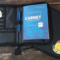 Carnet de plongee et etuit